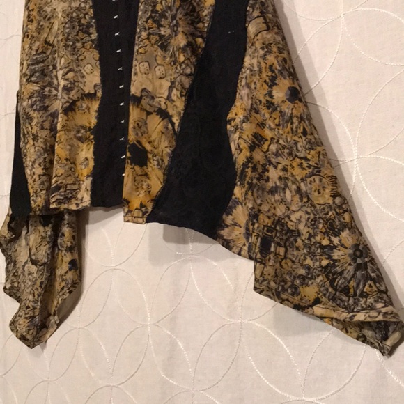 Allen B.: Asymmetrical Tank Top Blouse - Picture 5 of 7